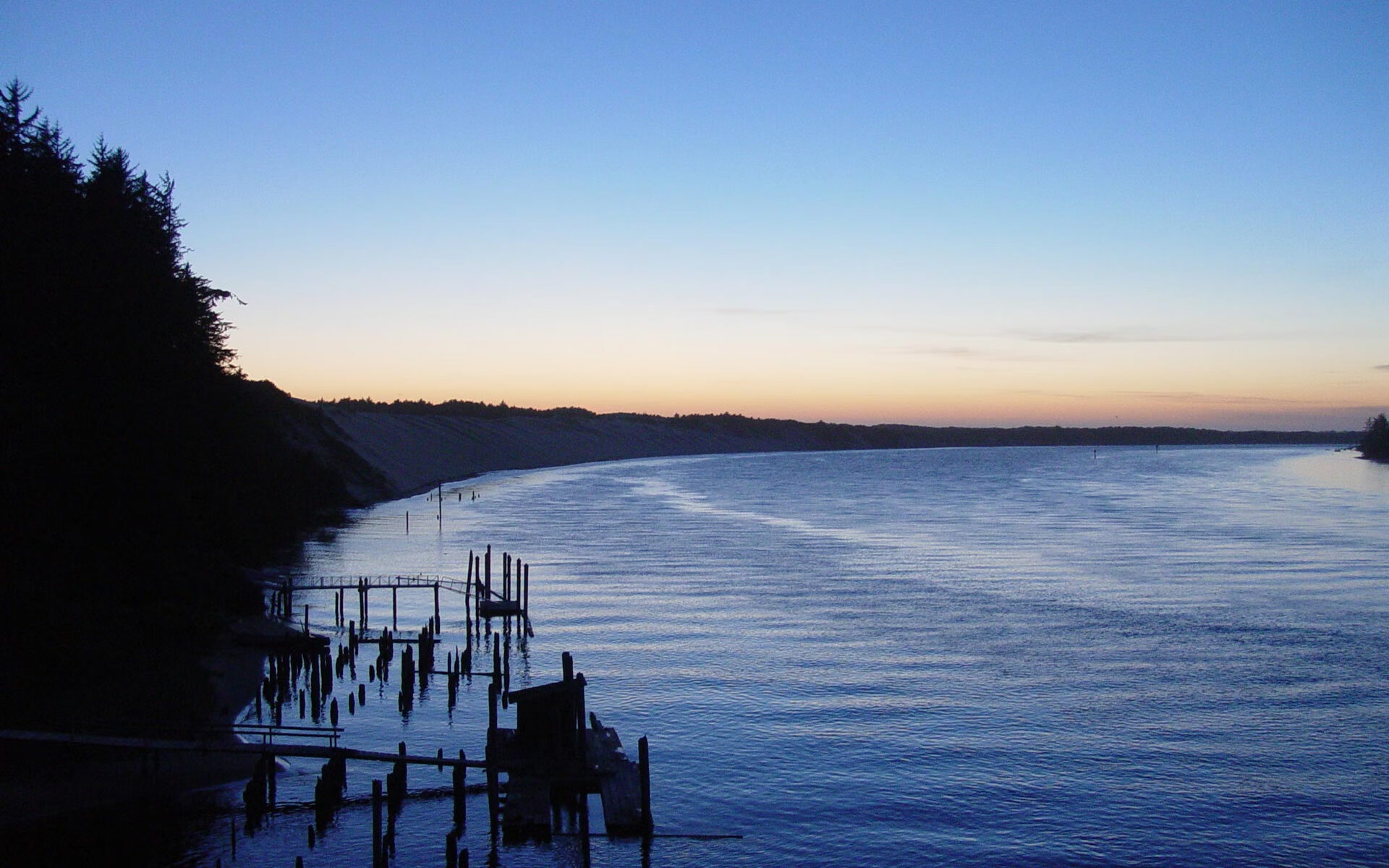 男子400混美队新星首度夺金,美国男子四百米名将